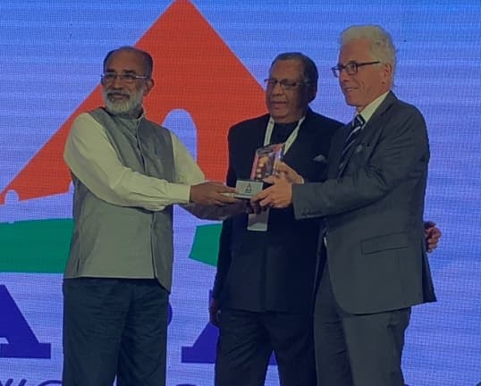 Best-International-Low-Cost-Out-Of -Into-India-new