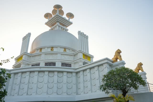 Dhauli Shanti Stupa