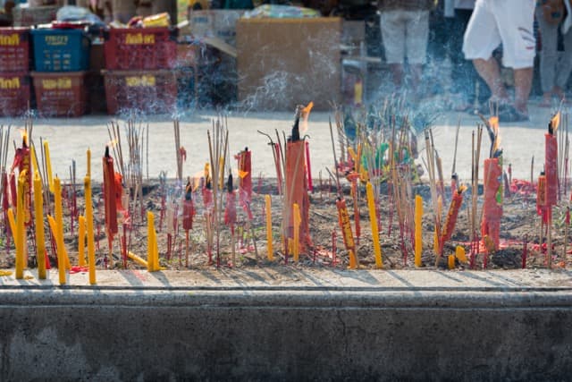 Qingming Festival (Tomb-Sweeping Day)